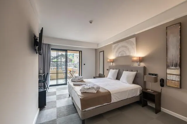 Hotel Casa Di A Restonica 3*